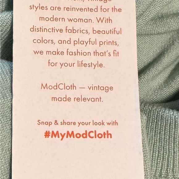 New ModCloth Women’s Short Sleeve Pale Green Soft Sweater Size Large Round Neck - Picture 9 of 15